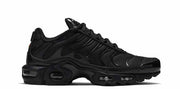 NIKE AIR MAX PLUS TRIPLE BLACK