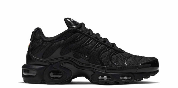 NIKE AIR MAX PLUS TRIPLE BLACK